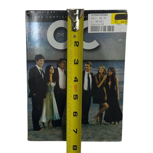 The OC complete third season on DVD, brand new in packaging never opened! - Picture 6 of 7